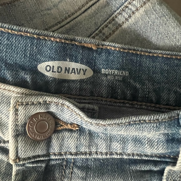 Old Navy boyfriend denim shorts size 14 - Picture 3 of 3